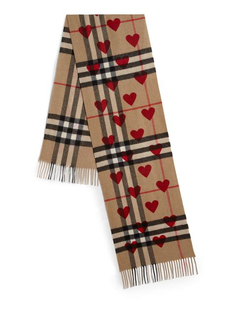 burberry scarf heart